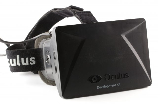 Oculus Rift   Developer Version   Front scaled
